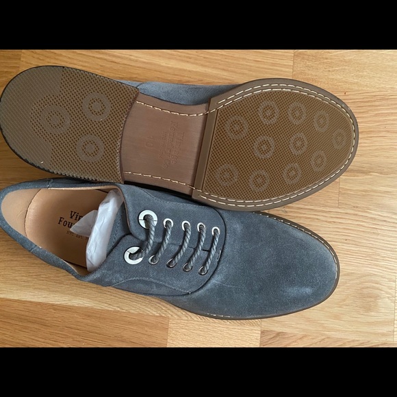 Shoes - Picture 2 of 3